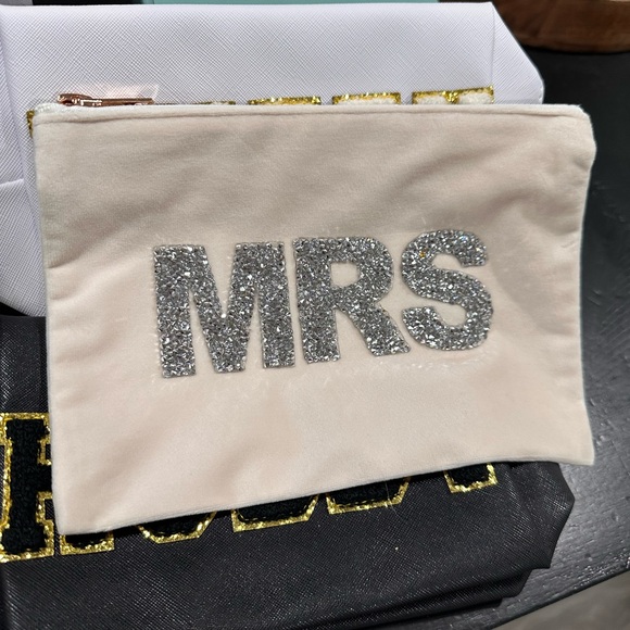 Engagement Gift Haul! - Picture 8 of 9